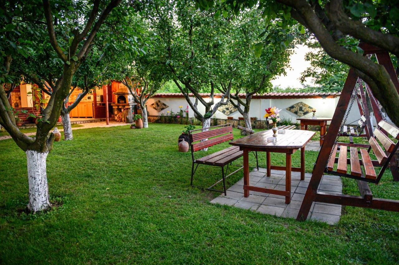 Medi Guest House 사파레바바냐 외부 사진