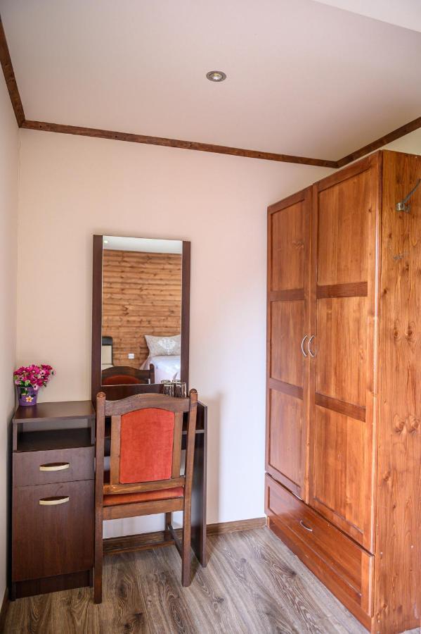 Medi Guest House 사파레바바냐 외부 사진